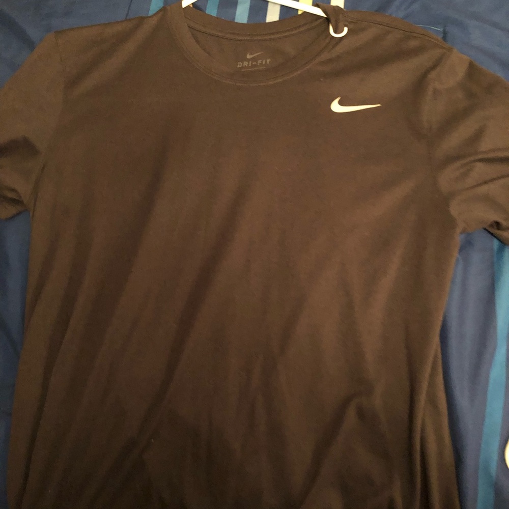 Nike tee